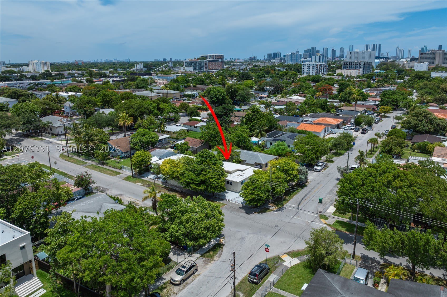 1701 NW 19th Ave – photo 3