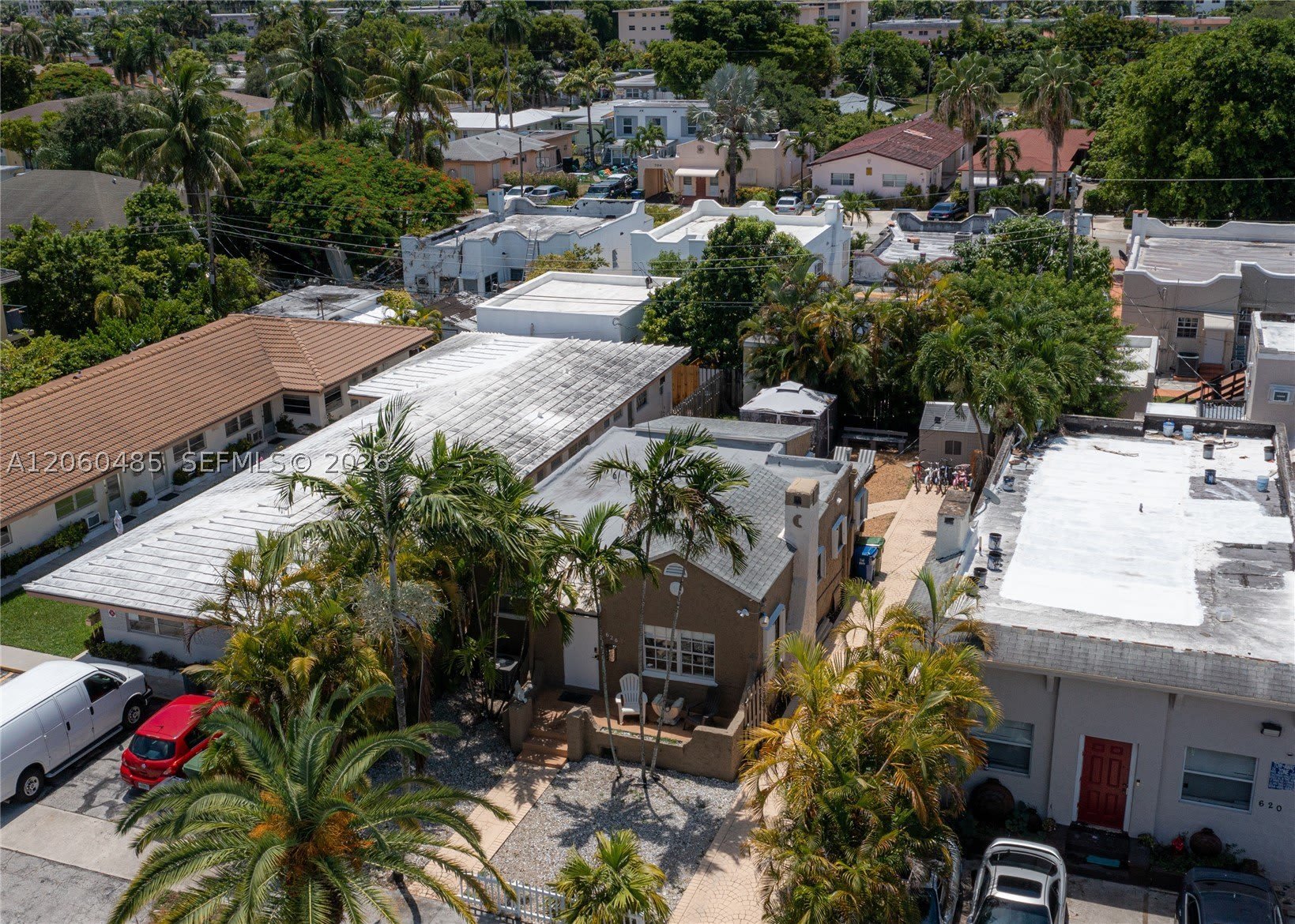 626 NE 4th Ct – photo 5
