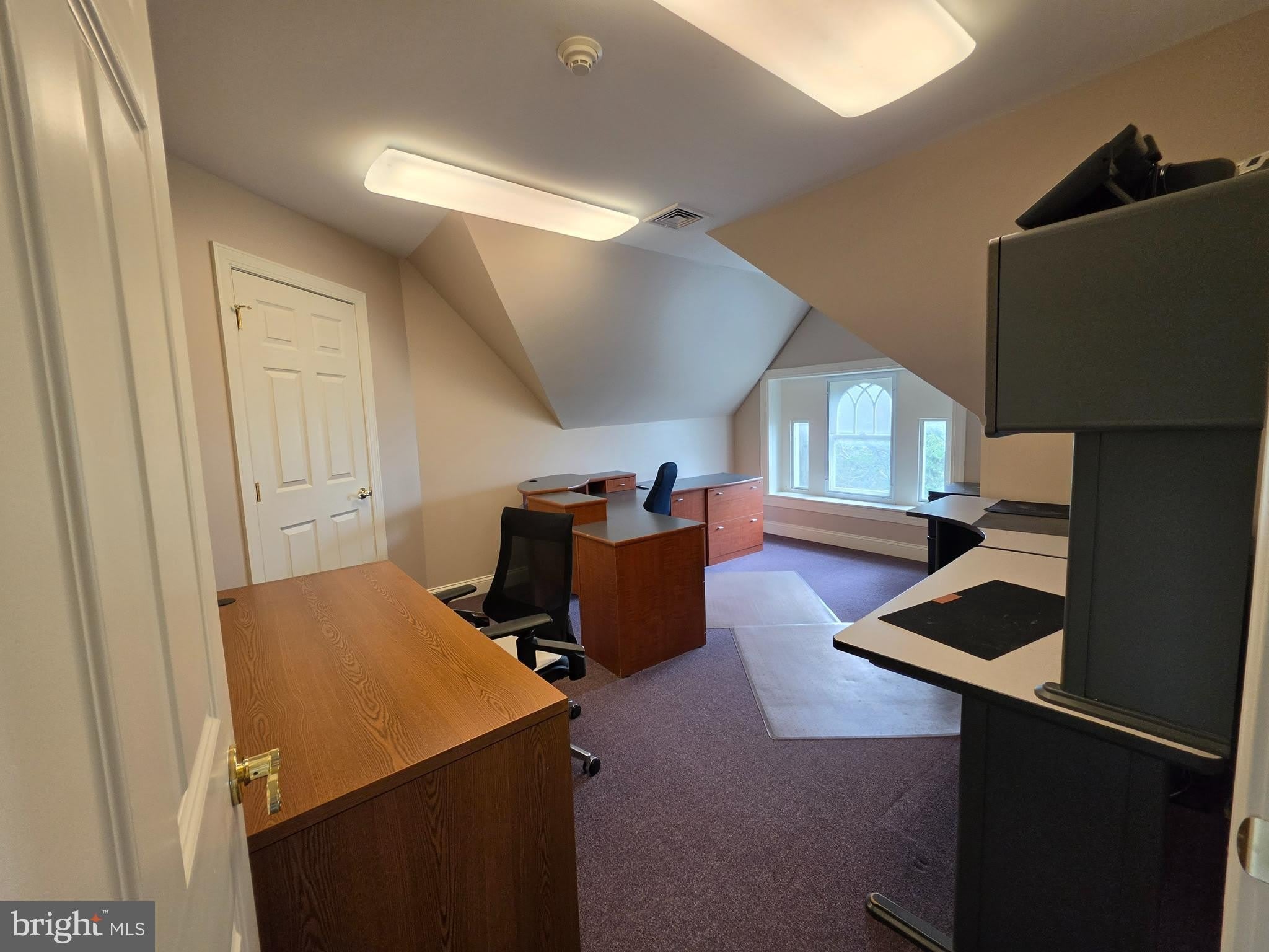 1248 W HAMILTON Street – photo 5