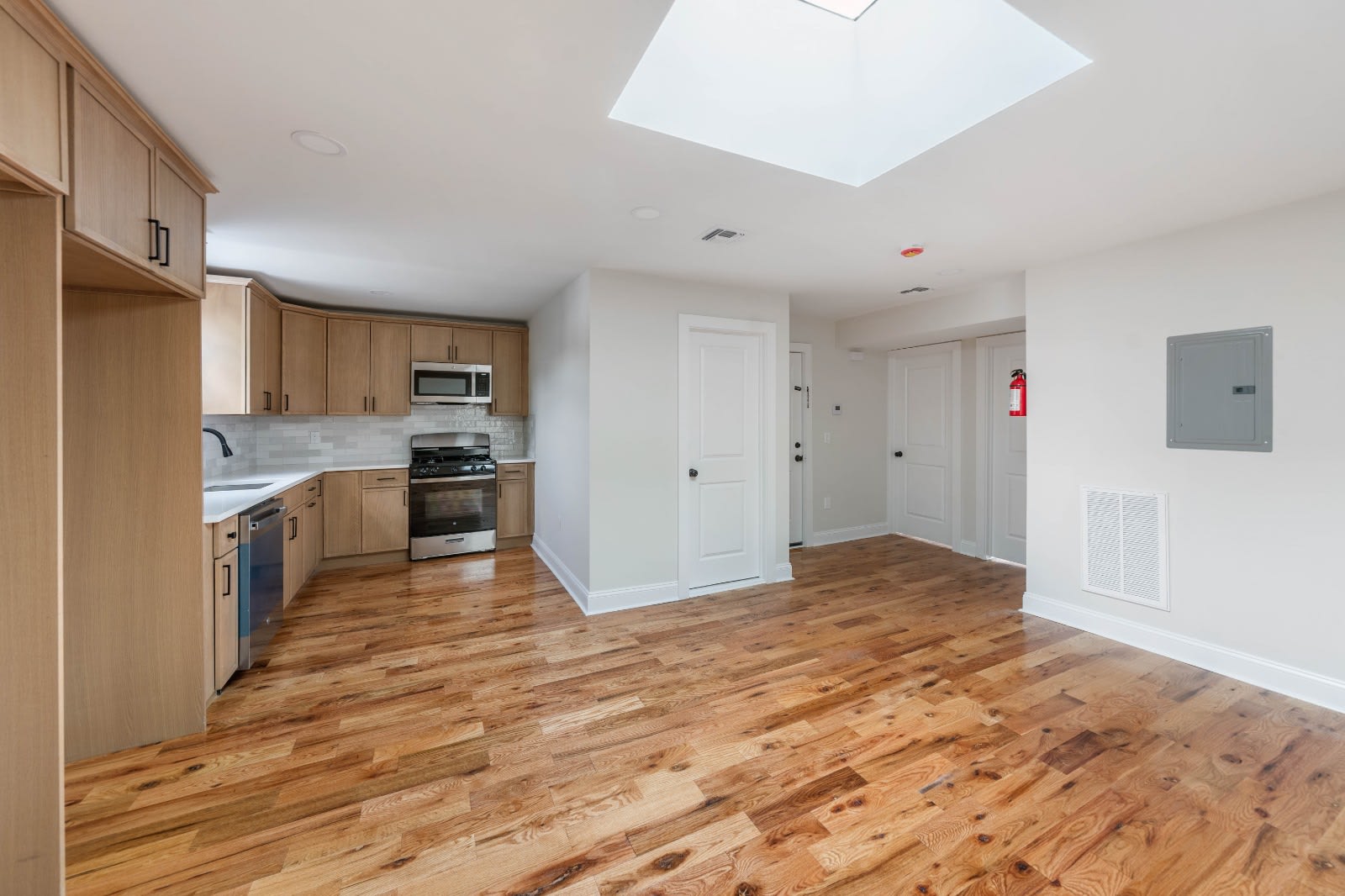 18 Taylor Street – photo 2