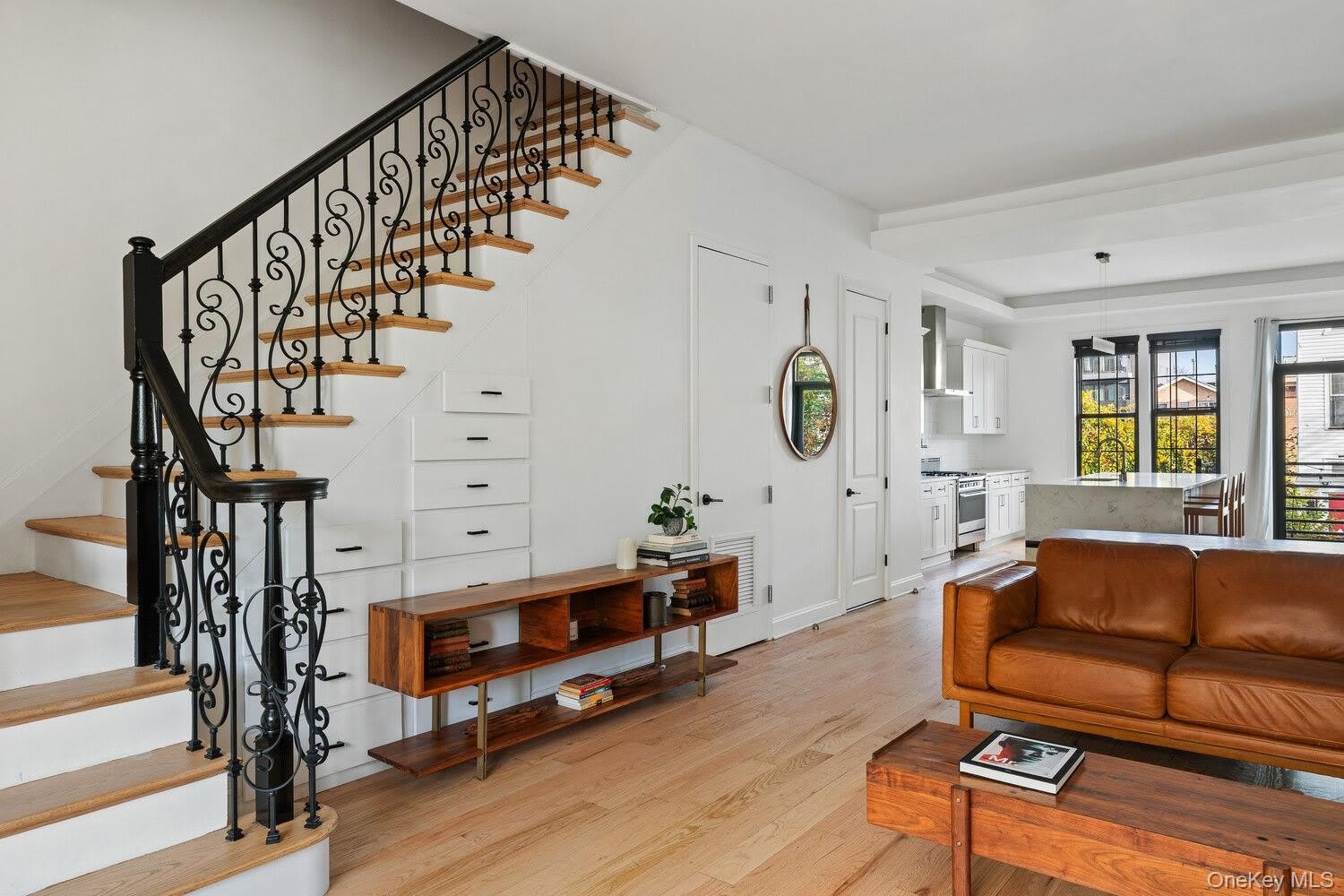 170 SCHAEFER Street – photo 2