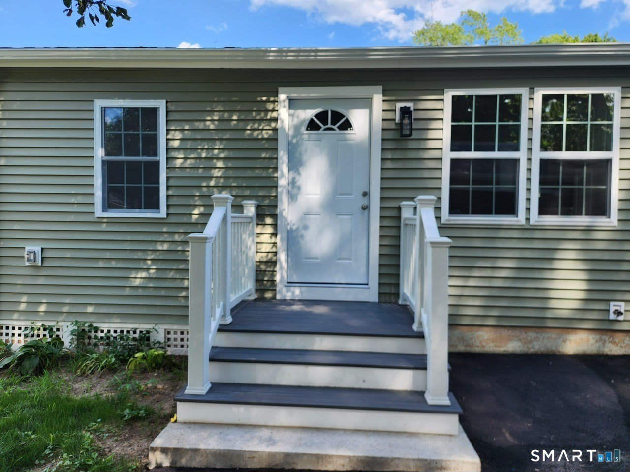44 Rosewood Avenue – photo 3
