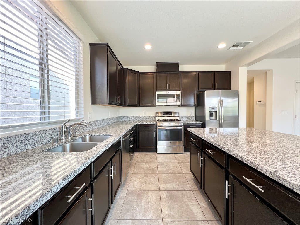 925 PINE VISTA – photo 5