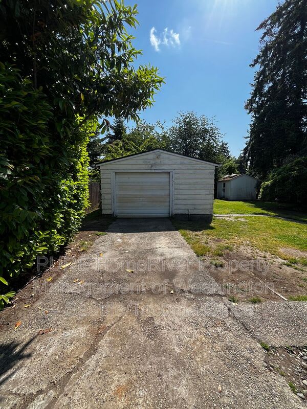 16834 35Th Ave S – photo 5