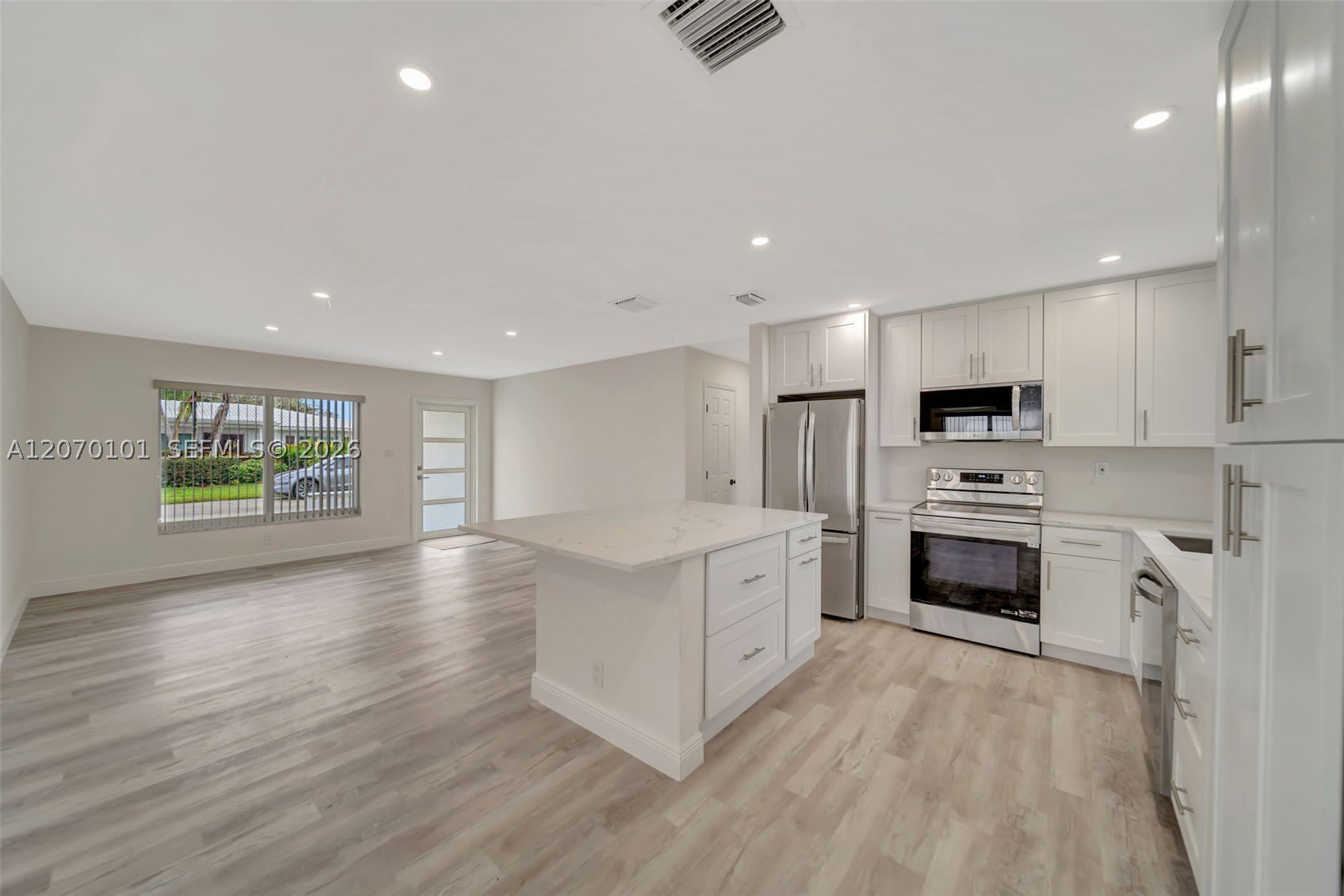 8502 Nw 59Th St – photo 5