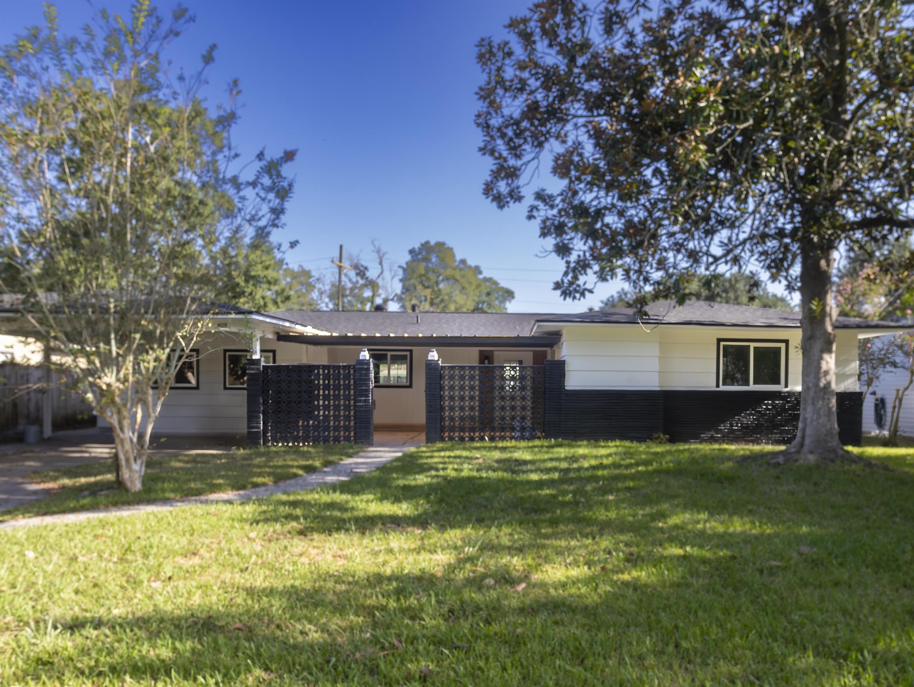 4650 Dellwood Ln – photo 1