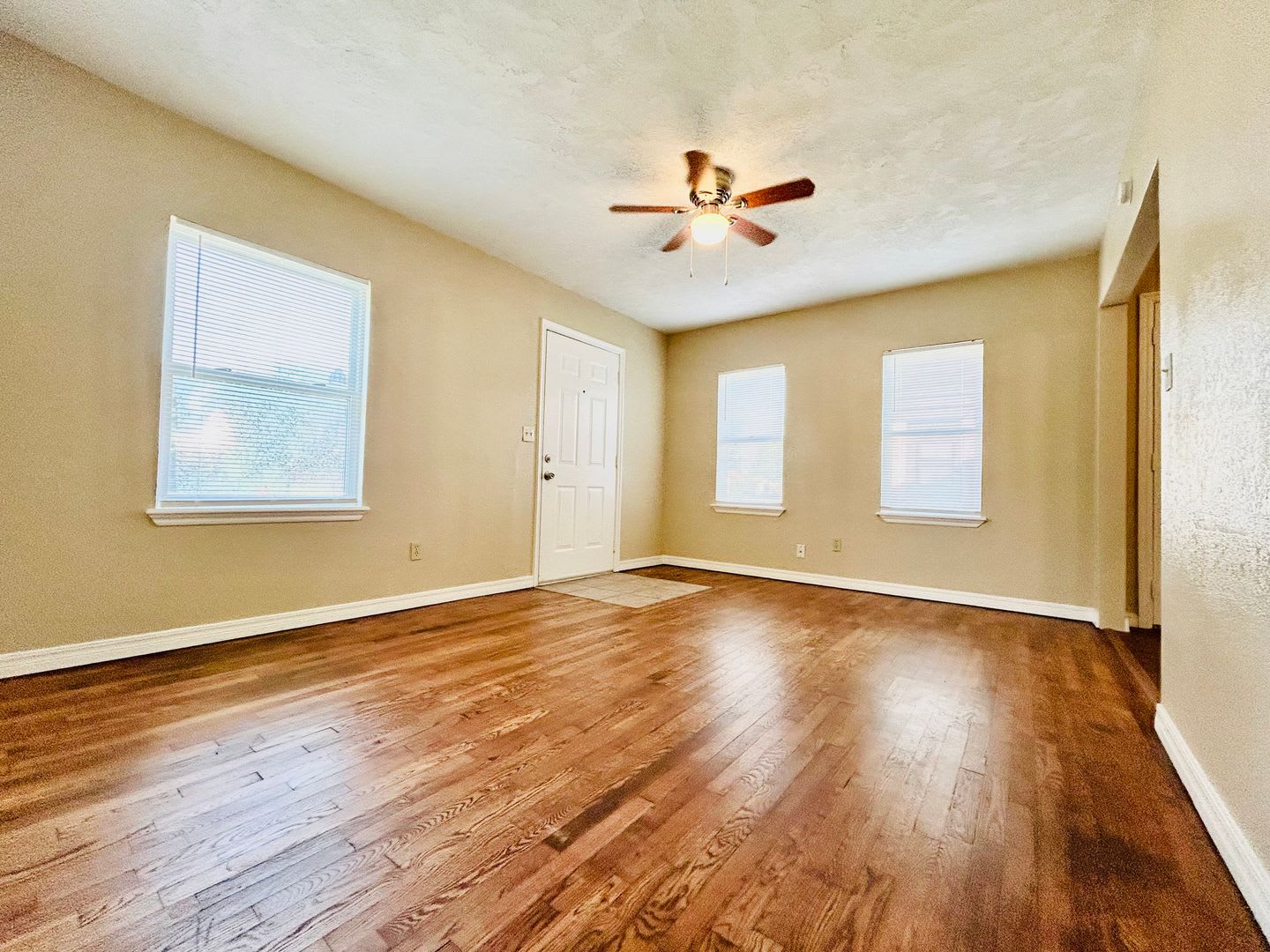 1 Bedroom 1 Bathroom DUPLEX in Midwest City...Won't Last Long!!! – photo 4