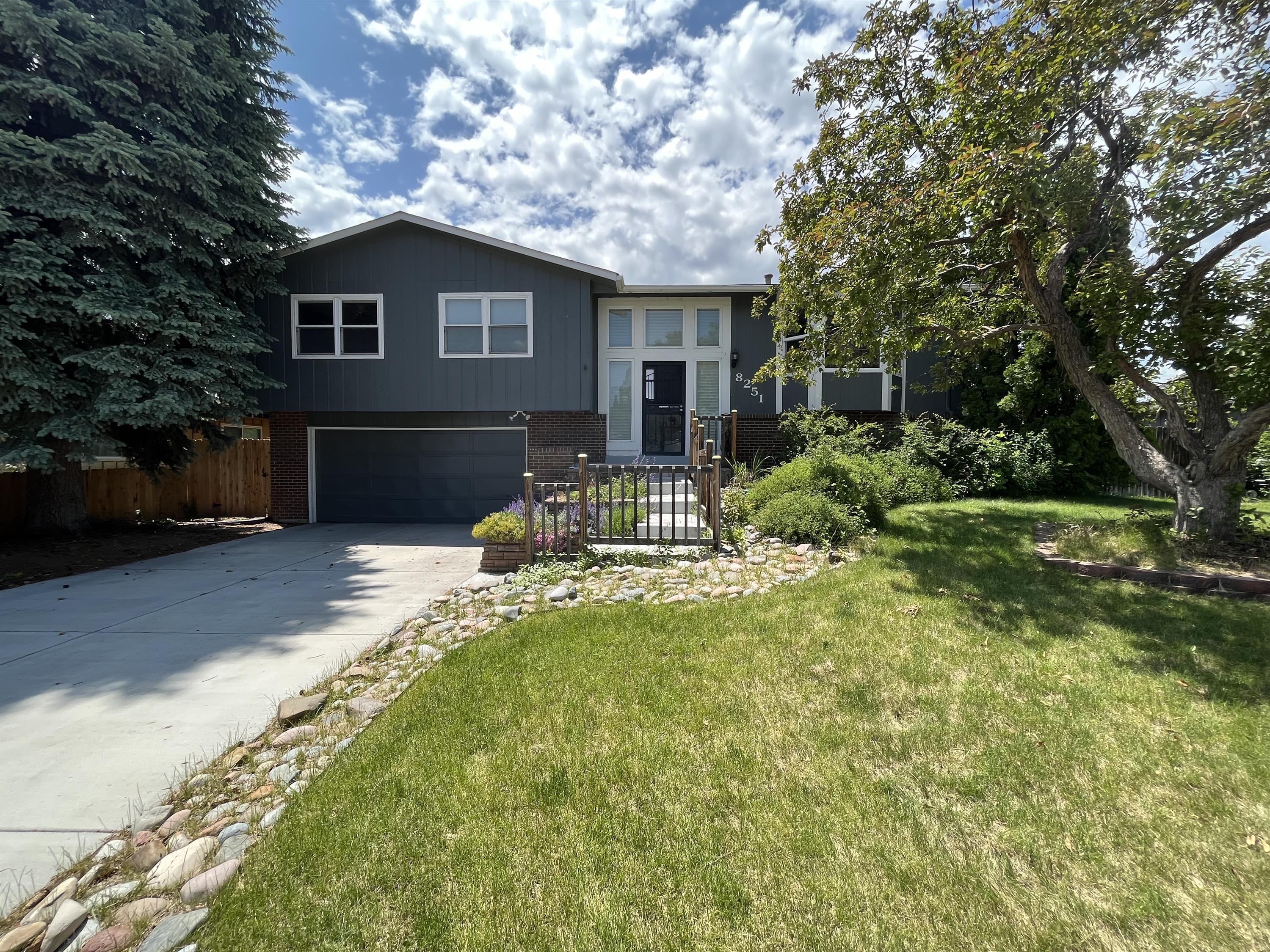 8251 S MARSHALL CT – photo 1