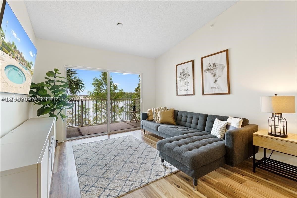 5065 Wiles Rd – photo 2