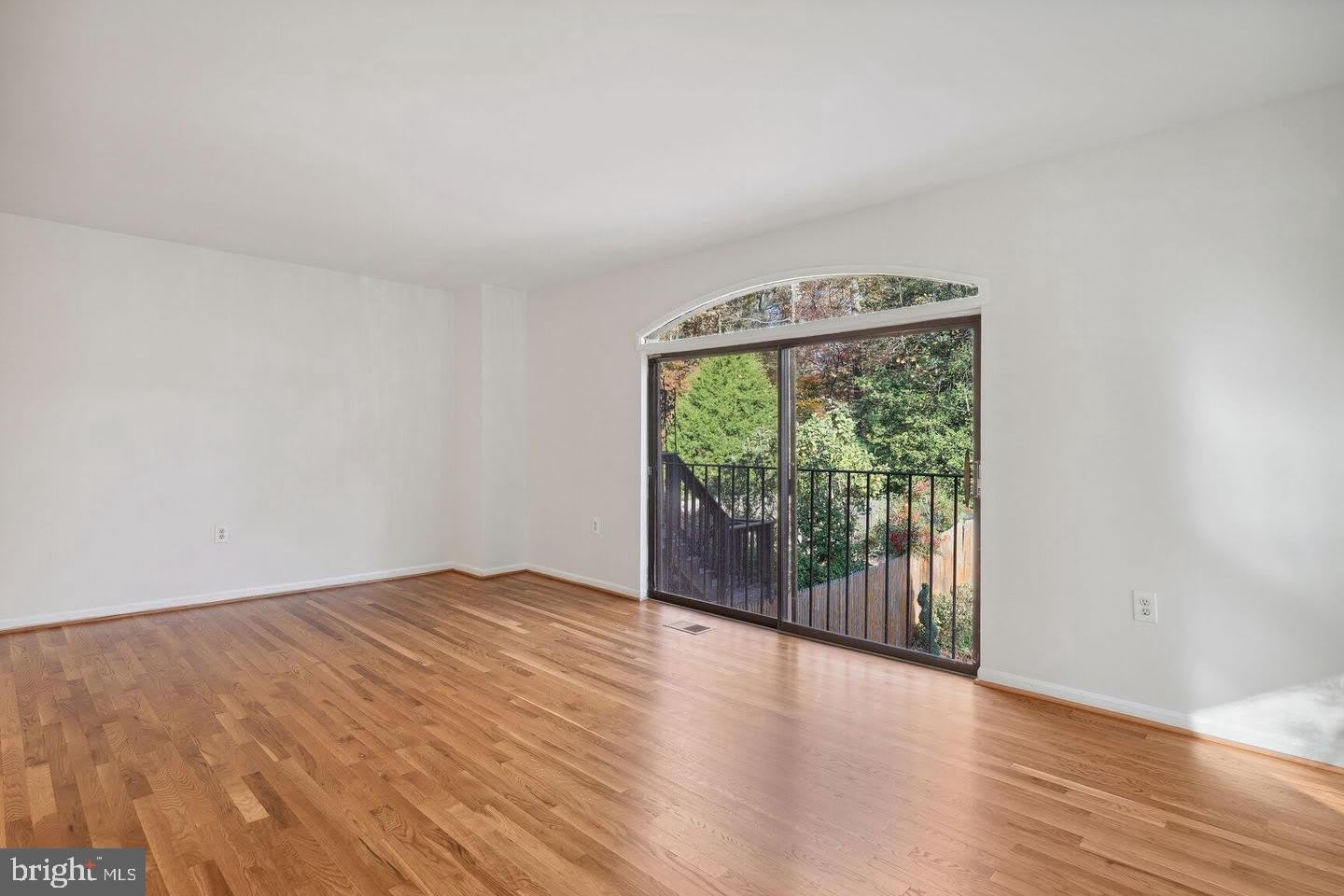 10855 DEBORAH Drive – photo 3