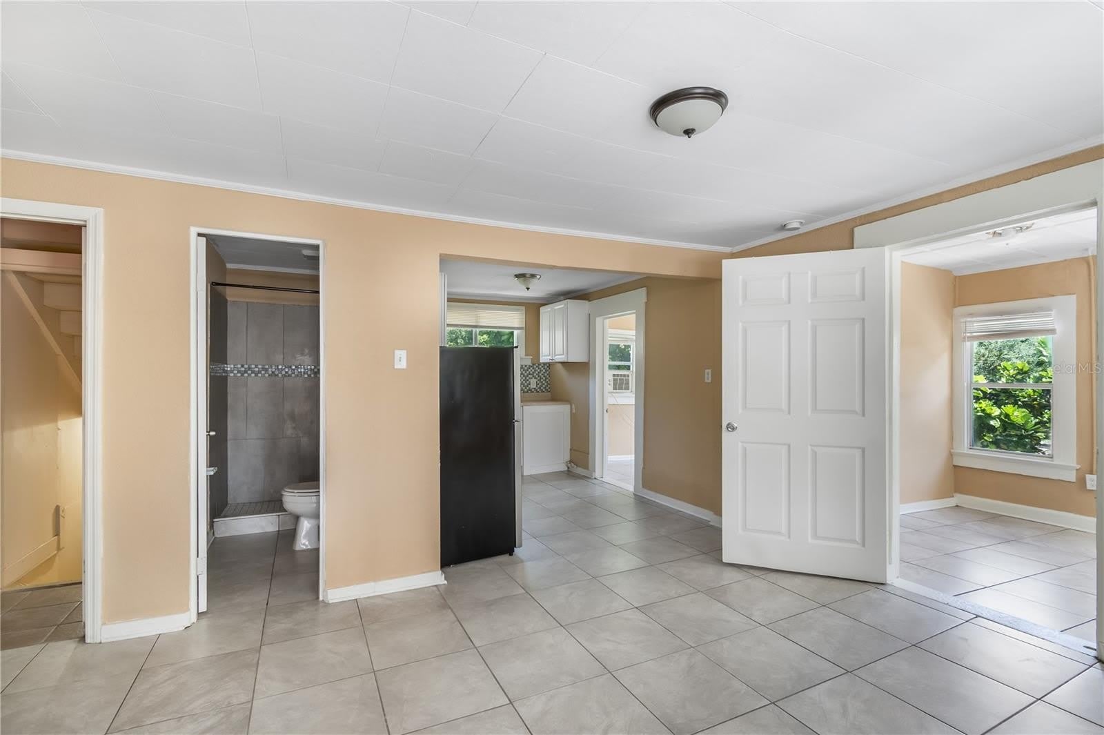 418 E AMELIA Avenue – photo 3
