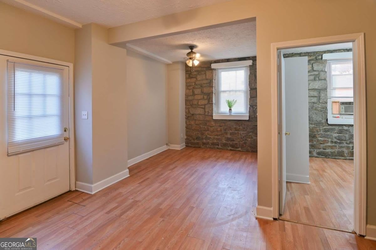 340 W Washington Street – photo 3