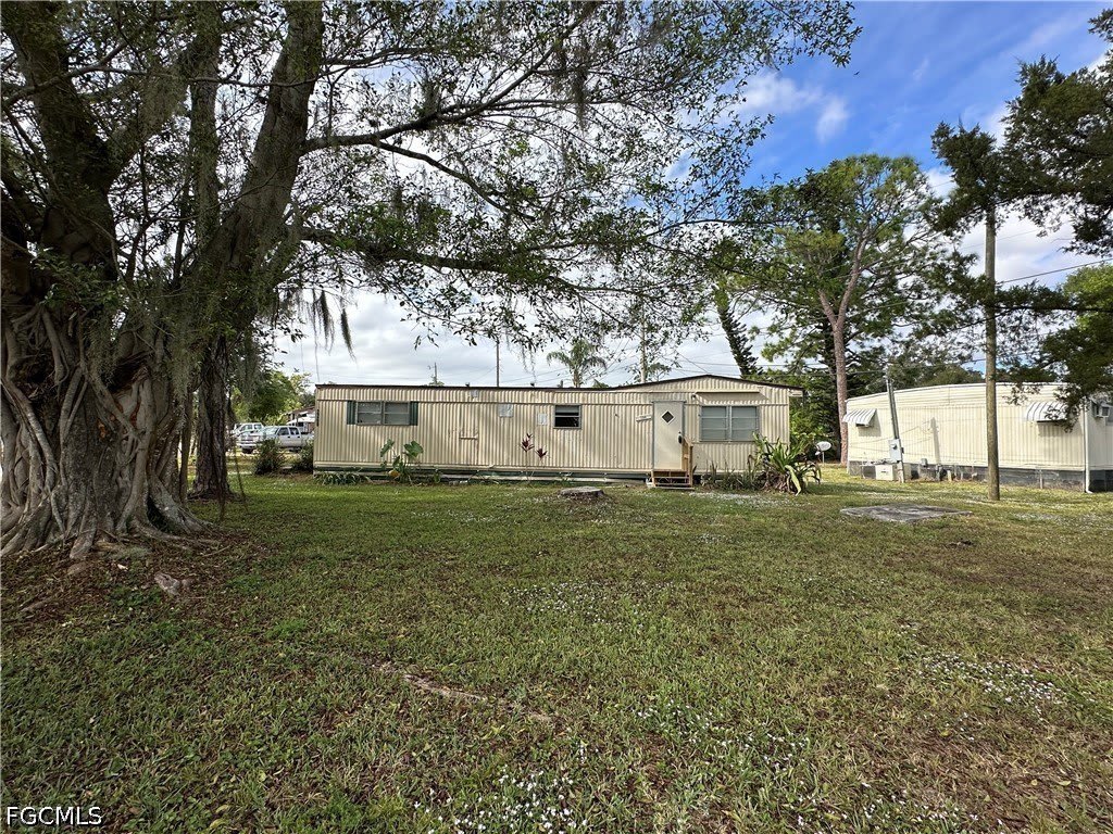 2268 Carlisle Lane – photo 3