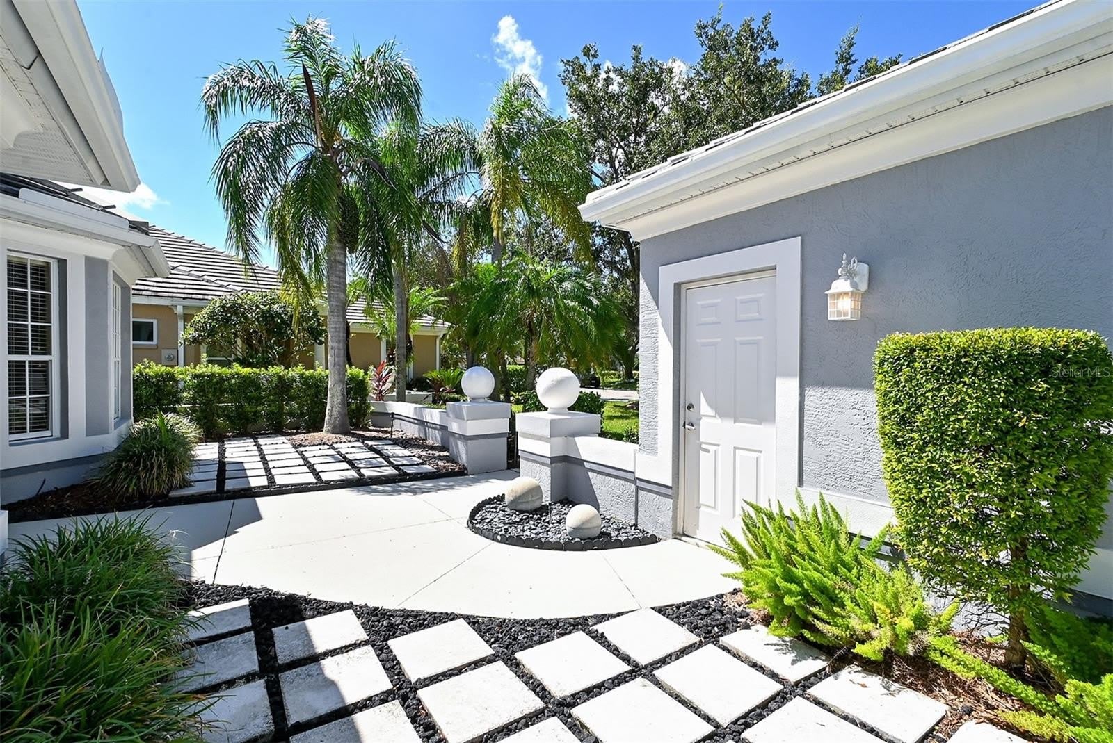 7131 Kensington Court – photo 5