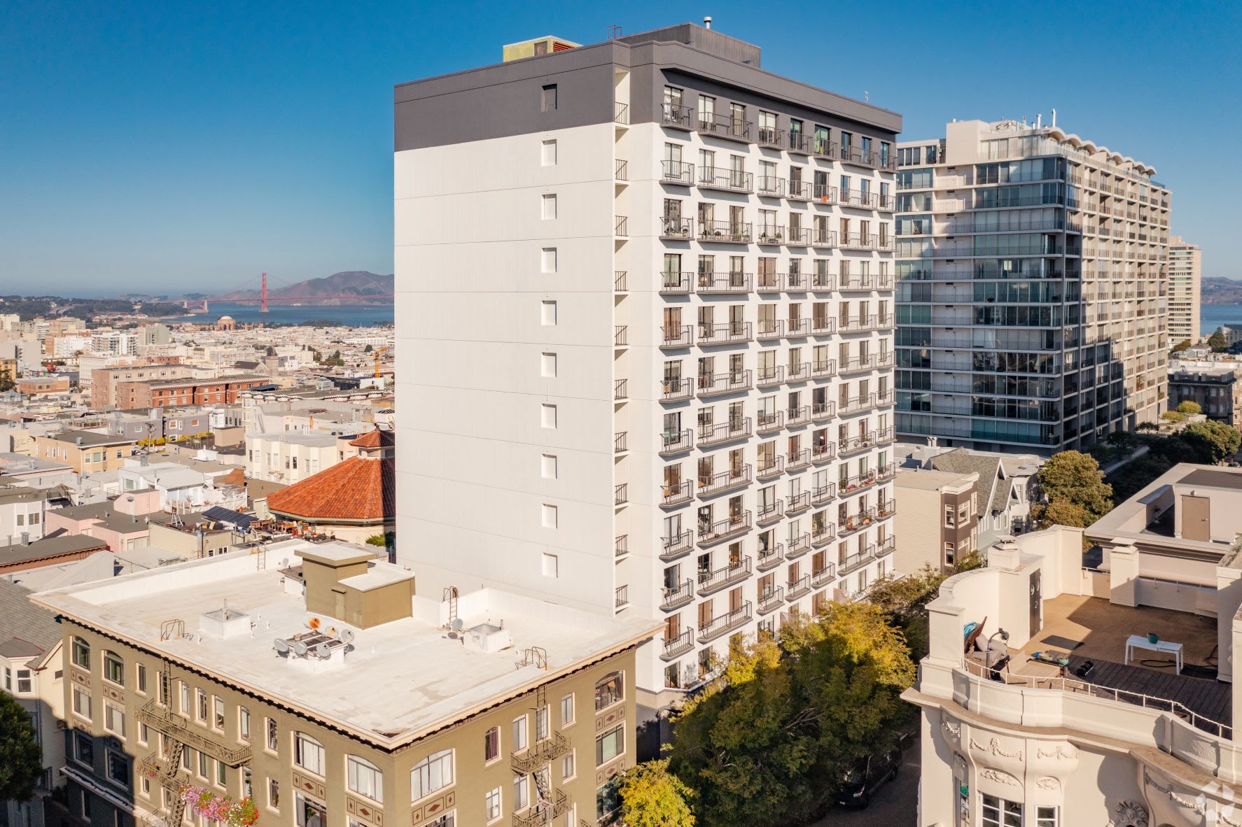 Nob Hill Tower – photo 2