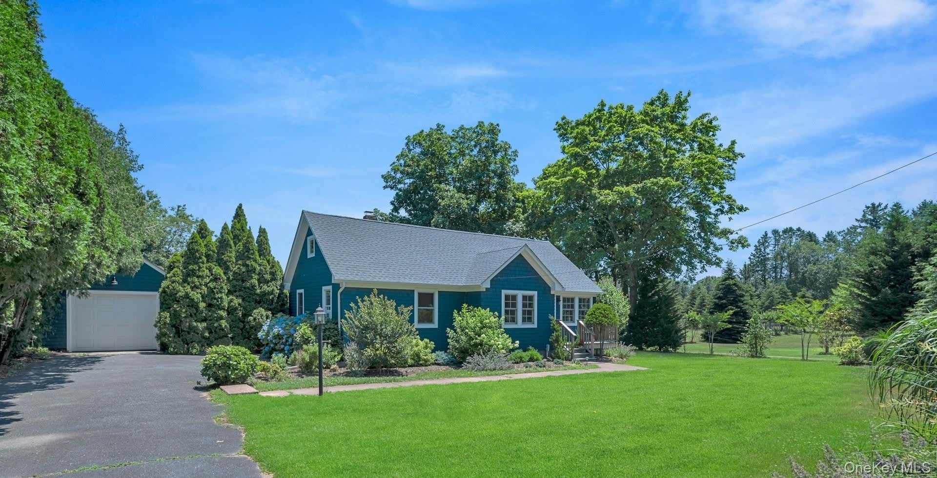 1825 Main Bayview Road – photo 1