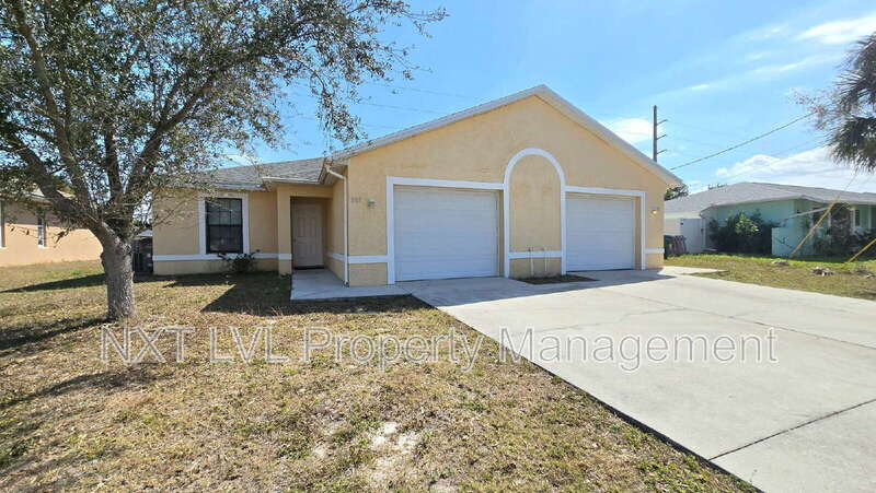 303 NE 24th Ave – photo 1