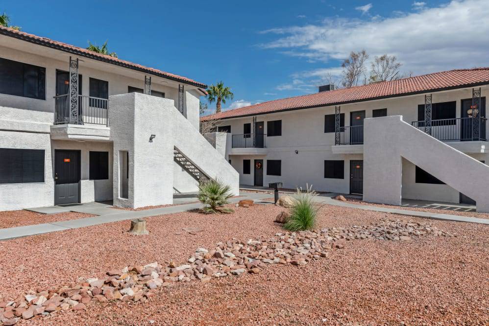 Dash Apartments – photo 1