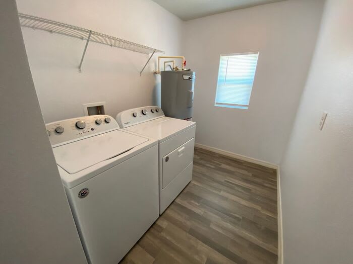 204 Gladiola Court – photo 4