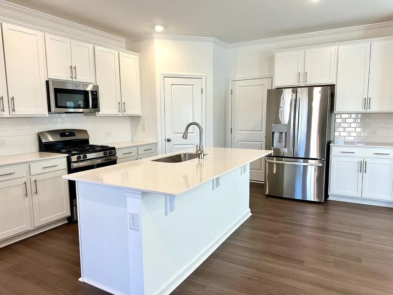 10040 Regal Drive – photo 4