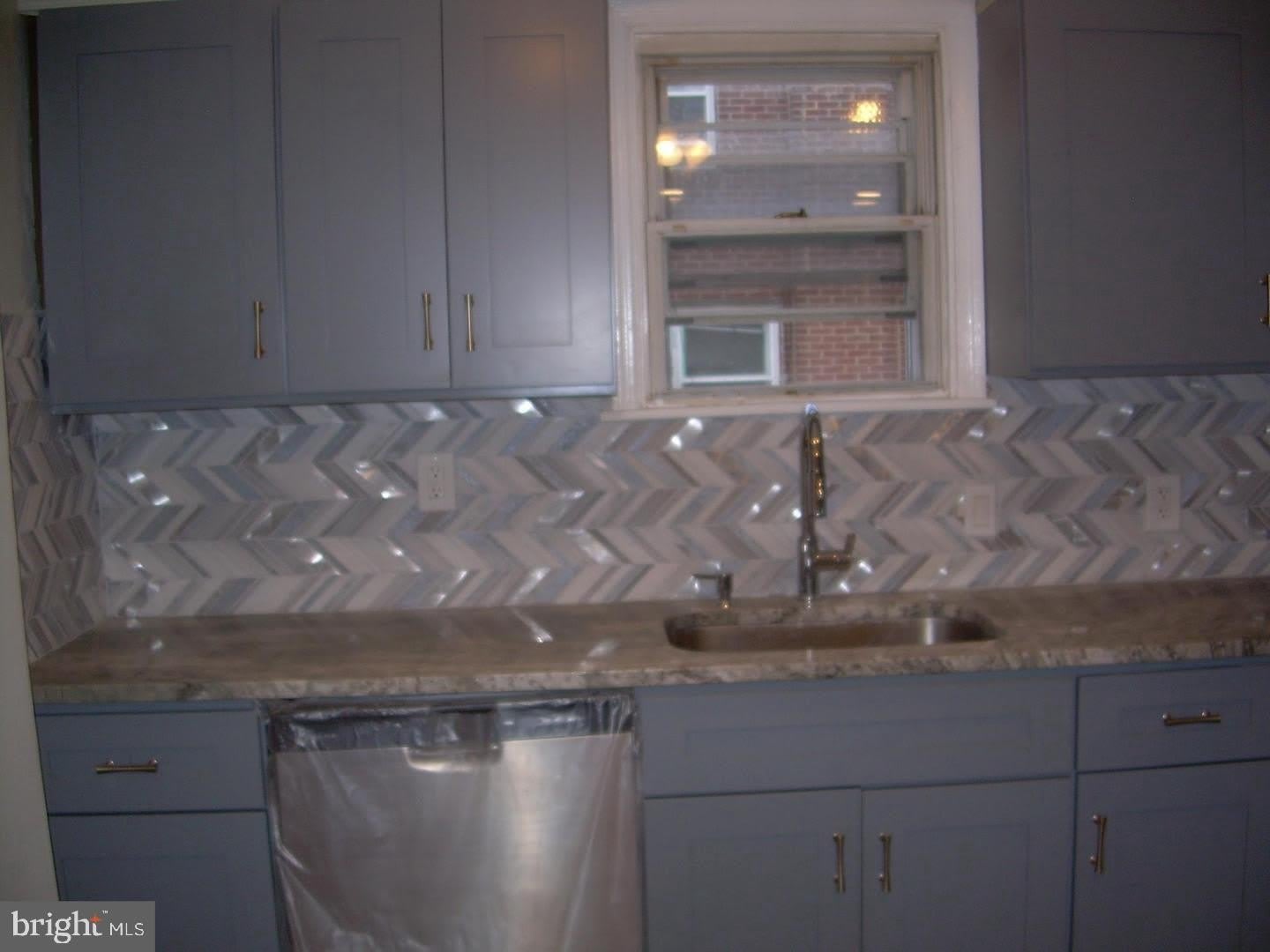 853 ANCHOR Street – photo 4