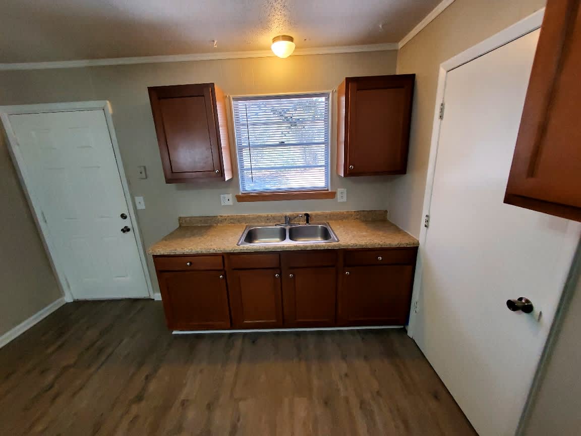 115 Christa Dr – photo 4