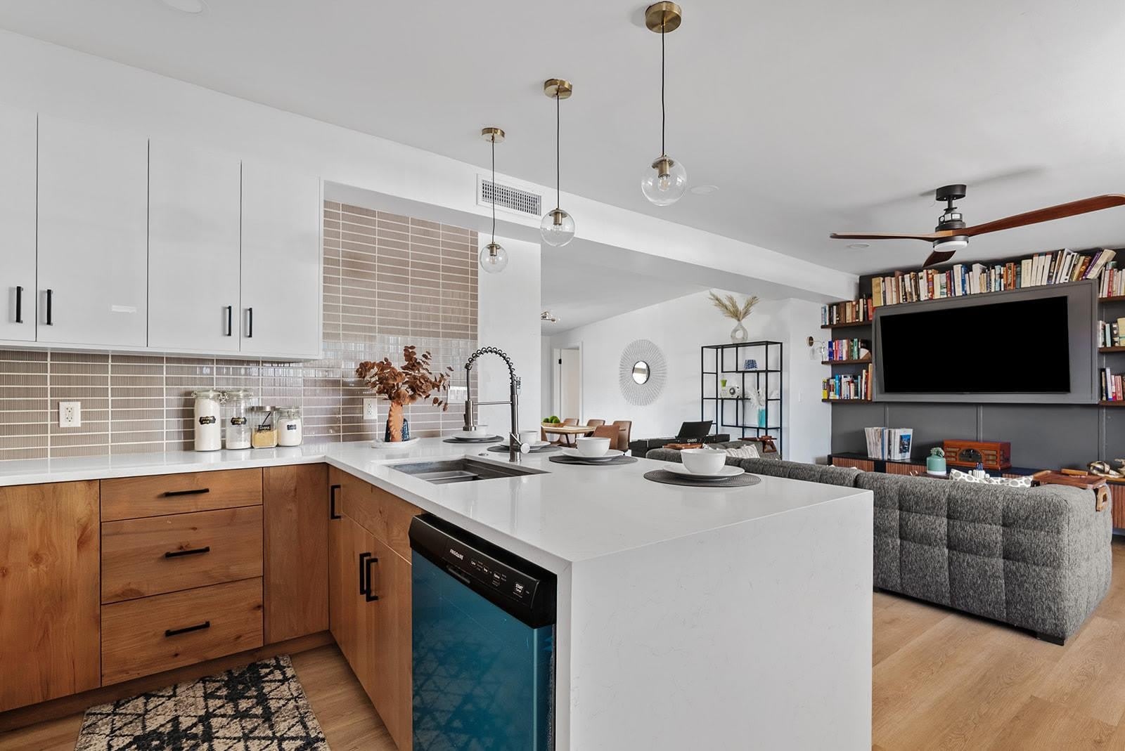 530 W 17Th Street – photo 4