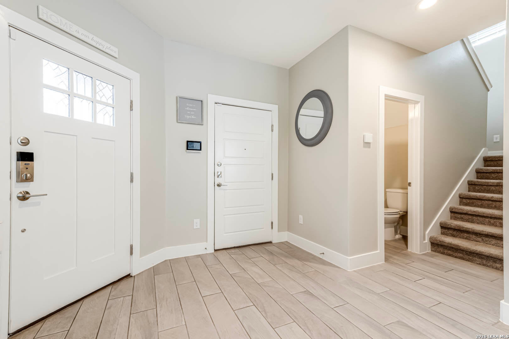 Modern 3-Bedroom Home in Alamo Heights ISD – Prime Location Near 410 & 281 – photo 3