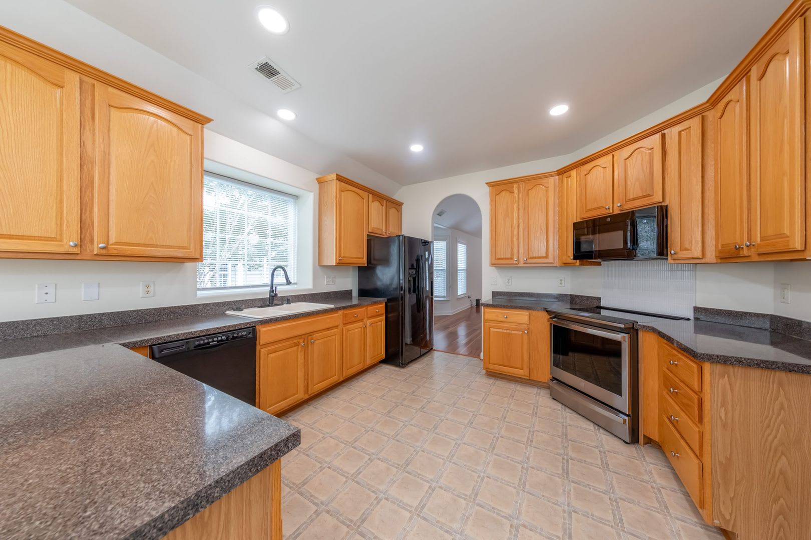 5292 Queen Bishop Lane, Williamburg VA 23188 – photo 4