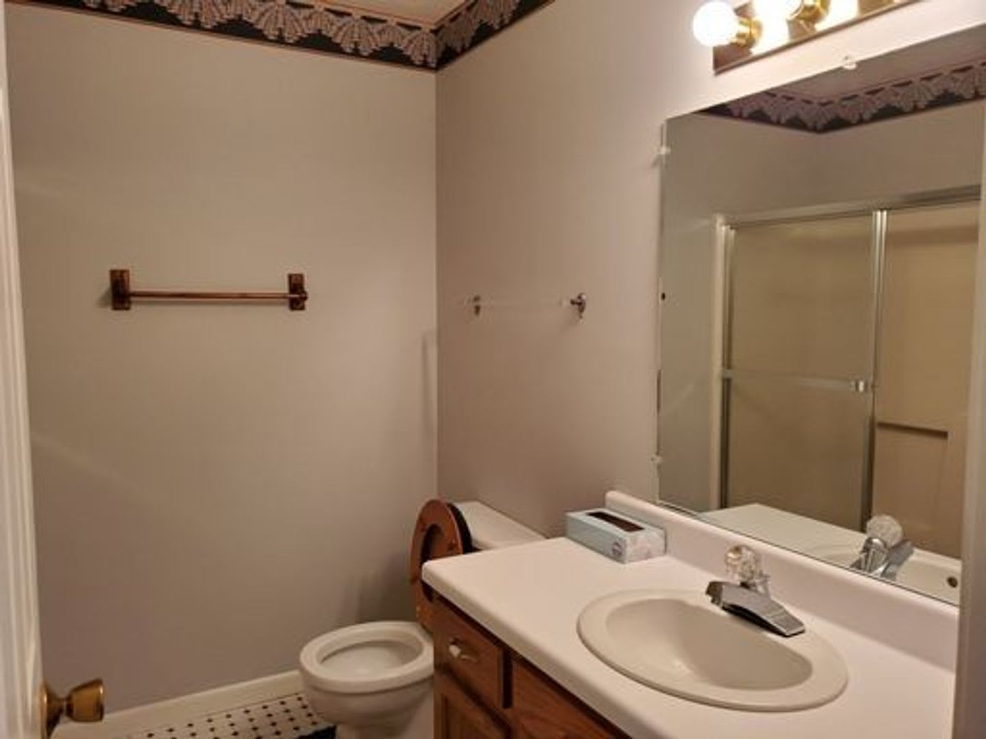 4 Bedroom 2 Bath 2 Car Garage With Basement – photo 2