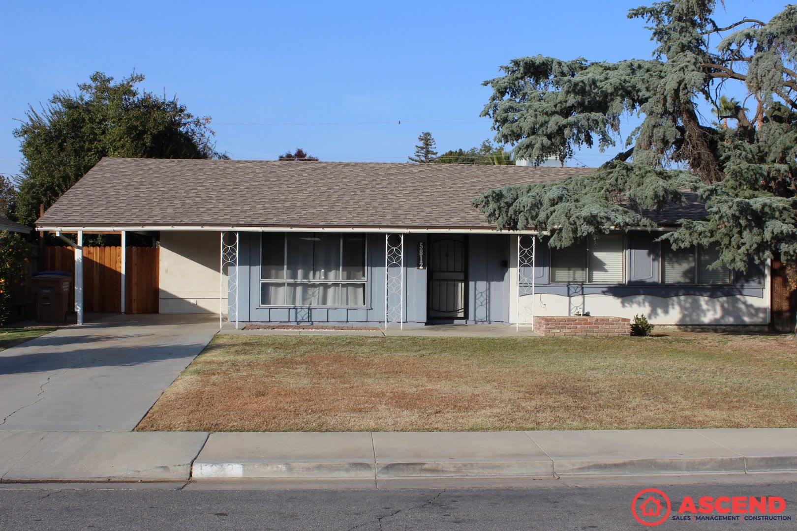 Gorgeous 3BD/2BA Home in Bakersfield's 93309 — Won't Last Long! – photo 1