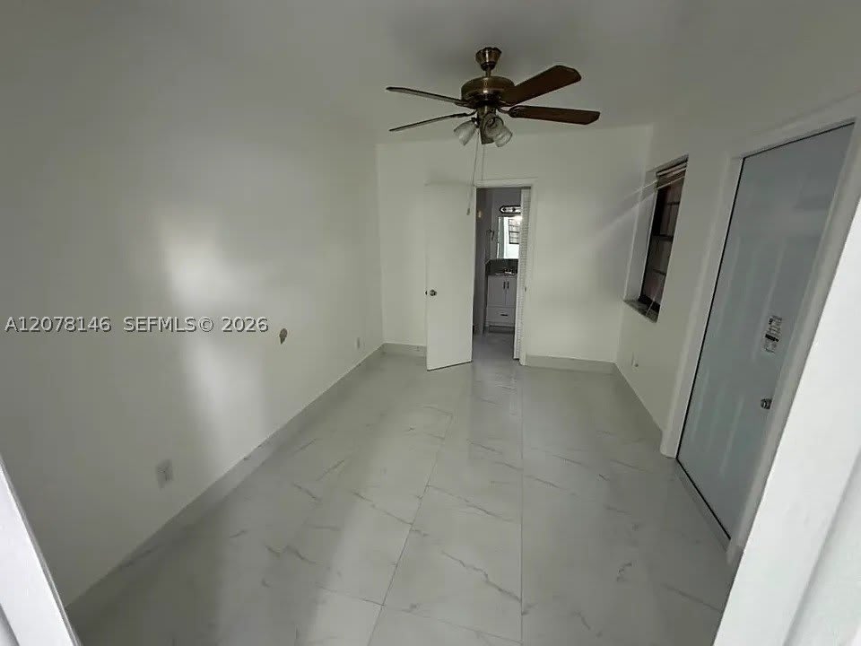 19331 SW 116th Ave – photo 5