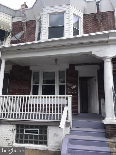 703 W ANNSBURY Street – photo 2