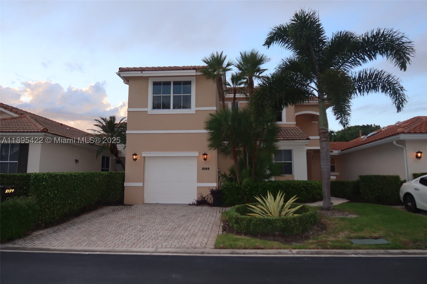 8189 Sandpiper Way – photo 1
