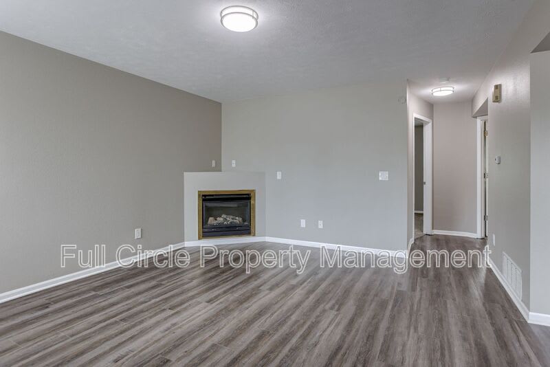 2710 N 1st St – photo 3