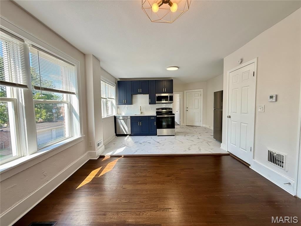 5345 Quincy Street – photo 3
