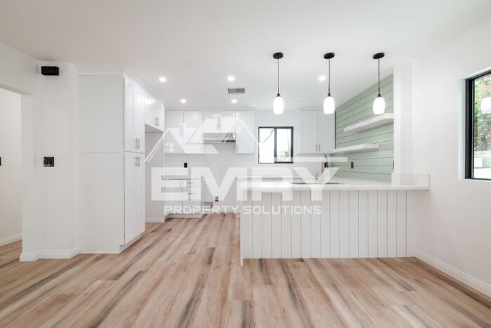 9135 Arrington Avenue – photo 4
