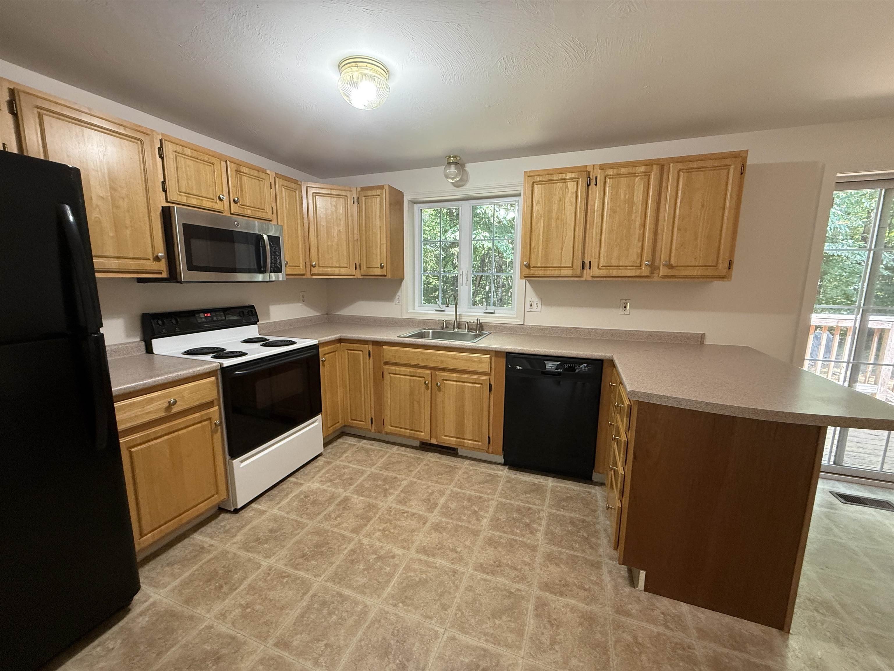 144 Main Street – photo 4