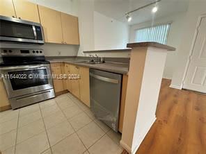 7970 North Nob Hill Road – photo 2