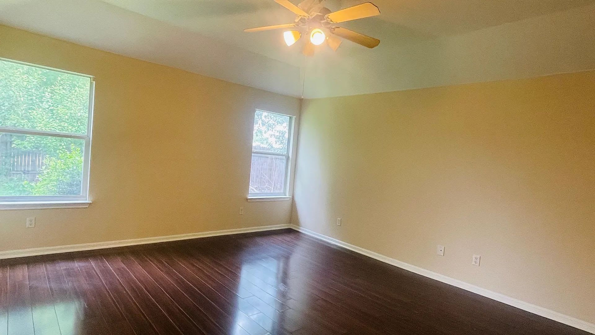 Room in 3 Bedroom Home in Austin – photo 5