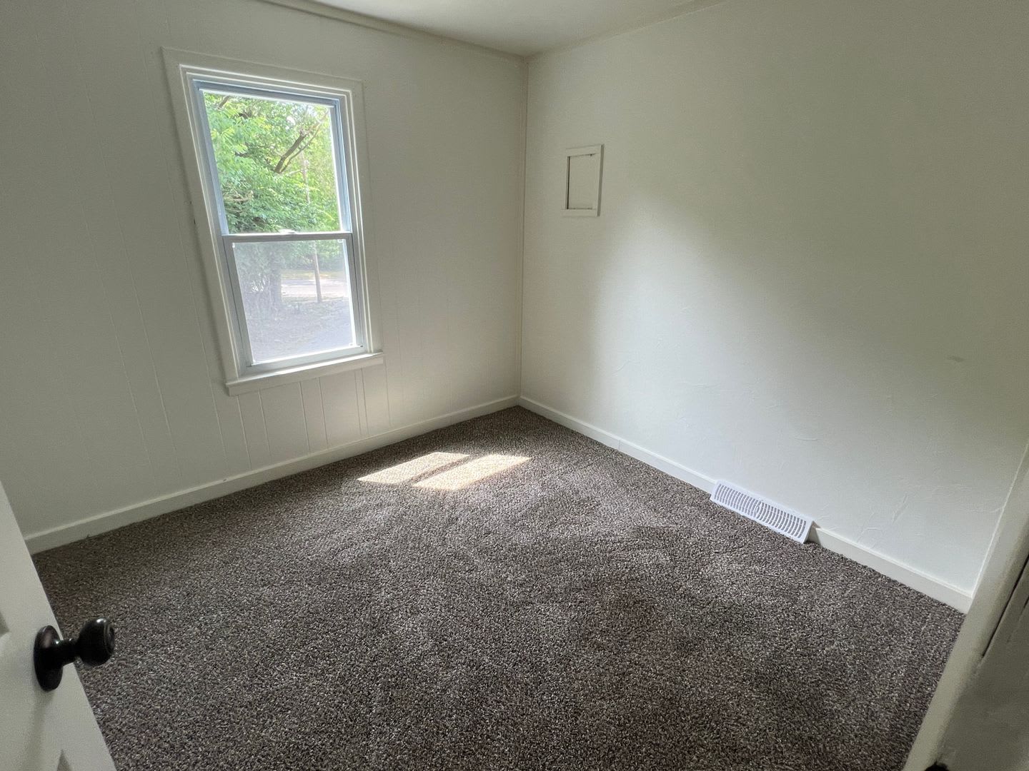 3 bedrooms 1 bathroom house for rent – photo 3