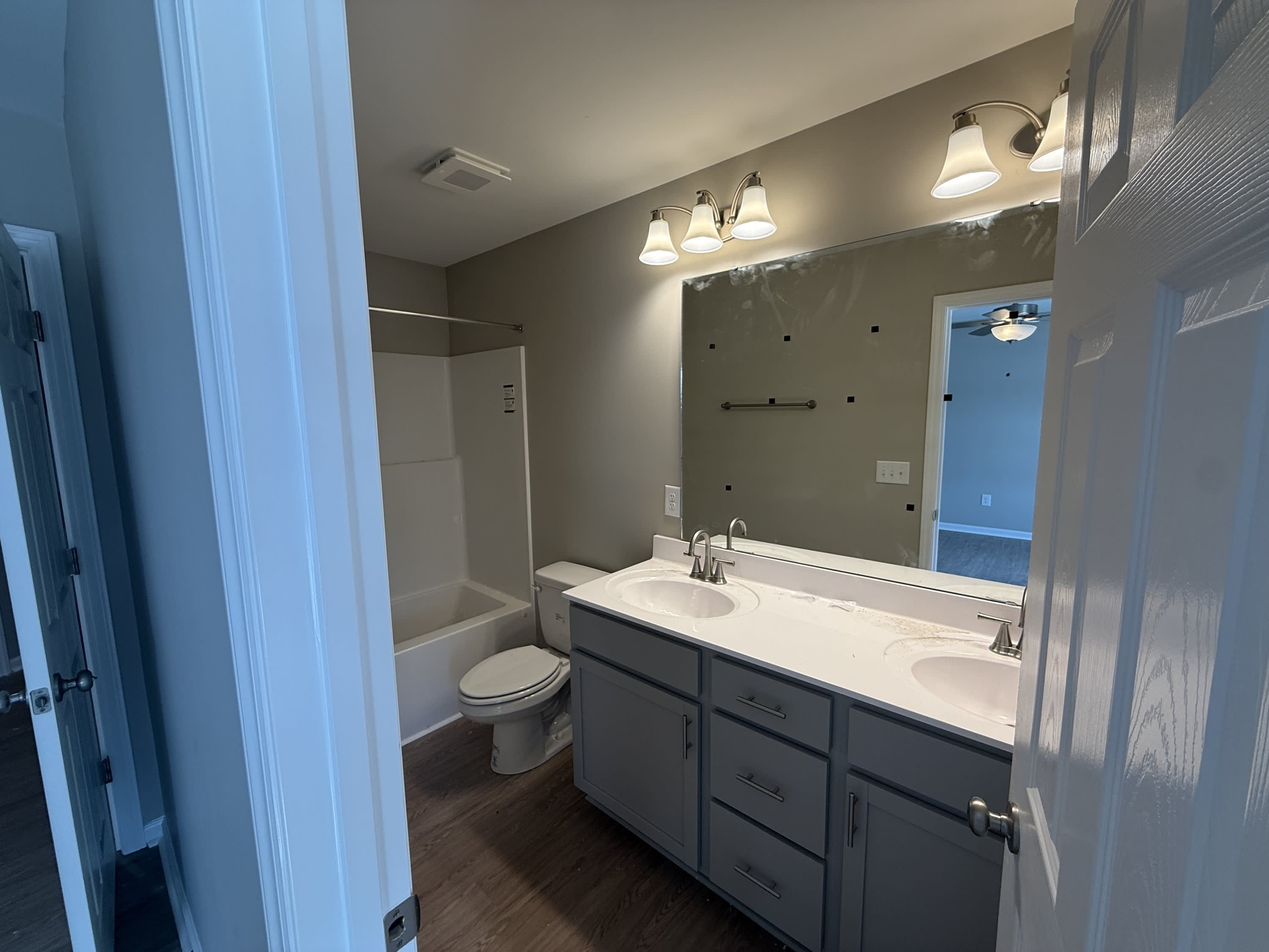 4033 Lucerne Court – photo 5