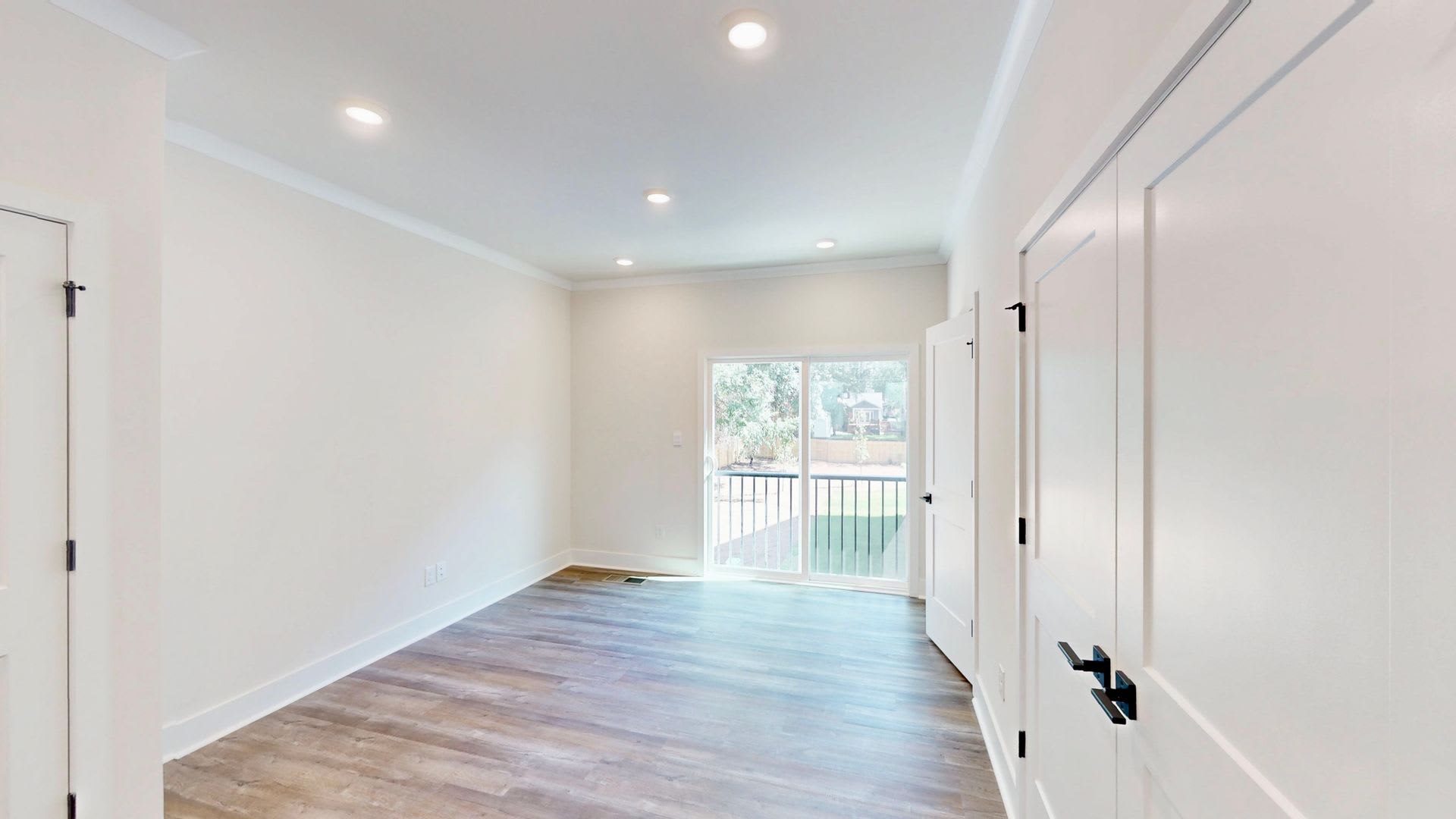 3640 Spencer Street – photo 4