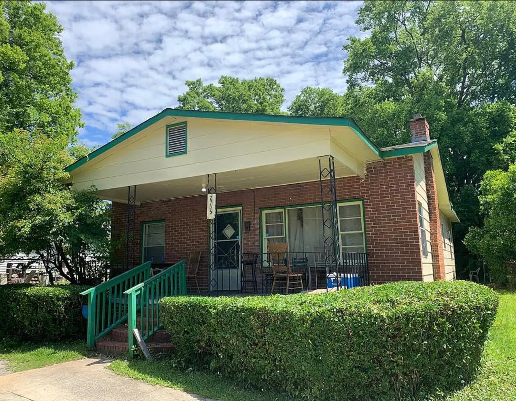 2705 Willow St – photo 1