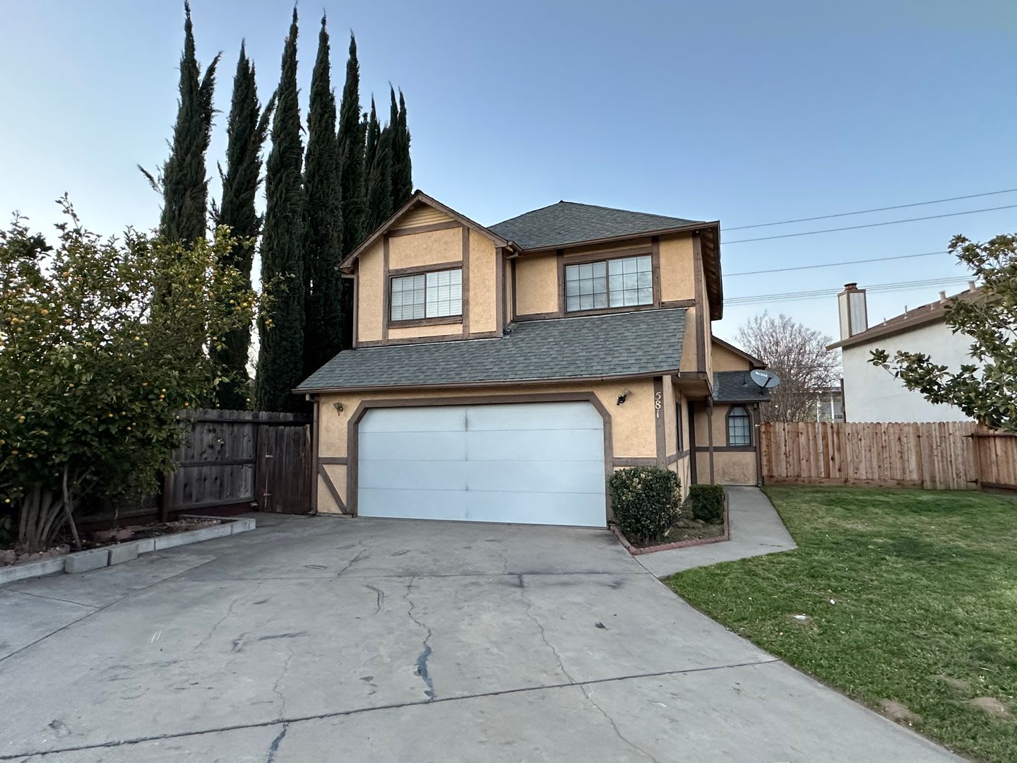 Cul de sac location. Walking distance to CSU Stanislaus – photo 1