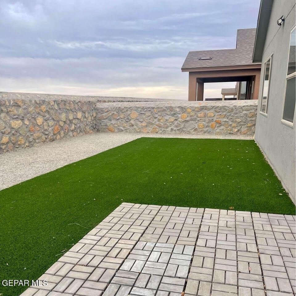 4704 MARISABEL AZCARATE Street – photo 4