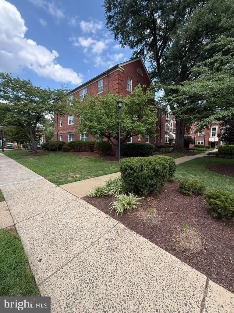 2111 N Scott Street – photo 3