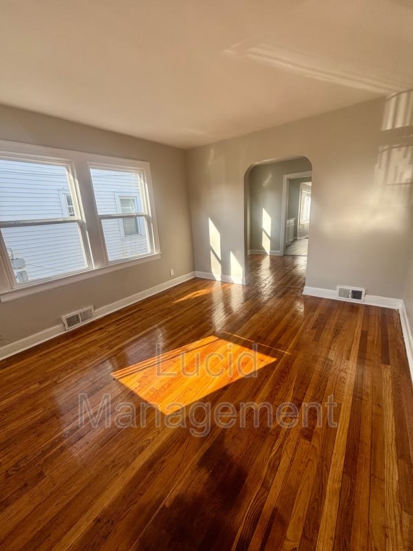 328 Cecil Avenue – photo 2