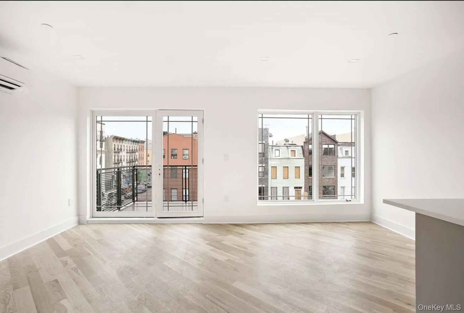 571 LAFAYETTE Avenue – photo 1