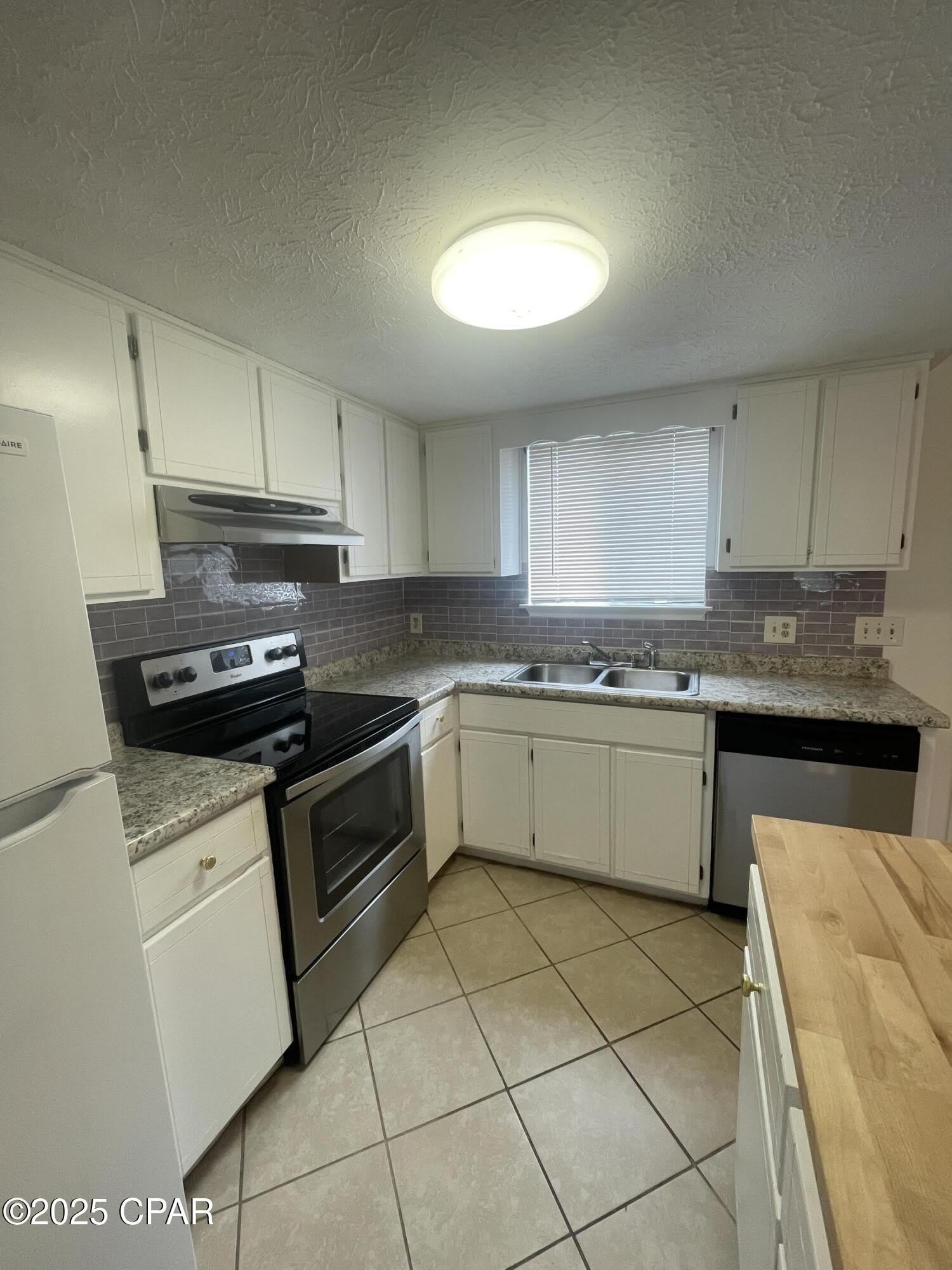 5126 Lance Street – photo 4